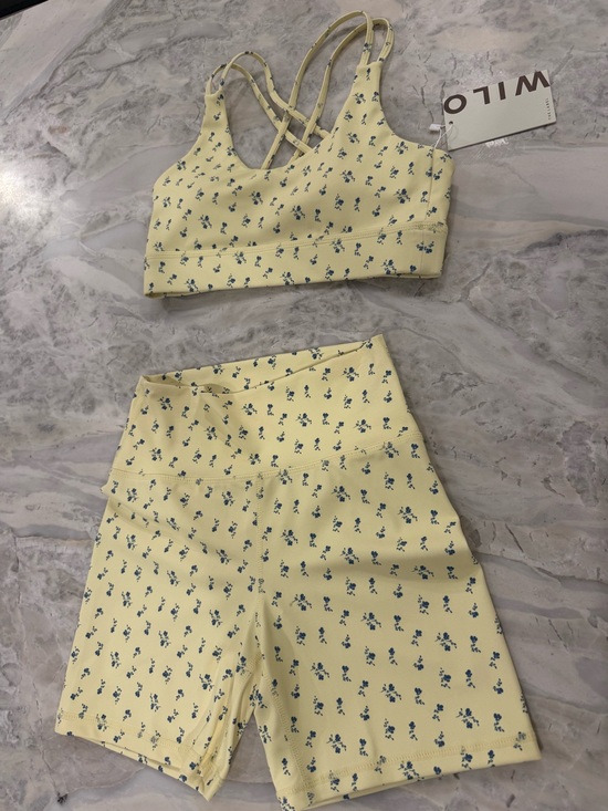 Wilo The Label Pants - NWT WILO Yellow Floral Active Set - Sports bra & Biker Shorts size small